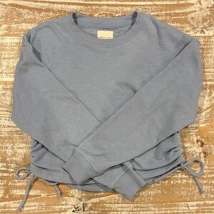 American Eagle Outfitters Light Blue Crewneck Sweatshirt